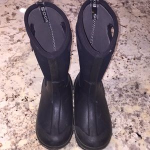 Winter boots for boys or girls